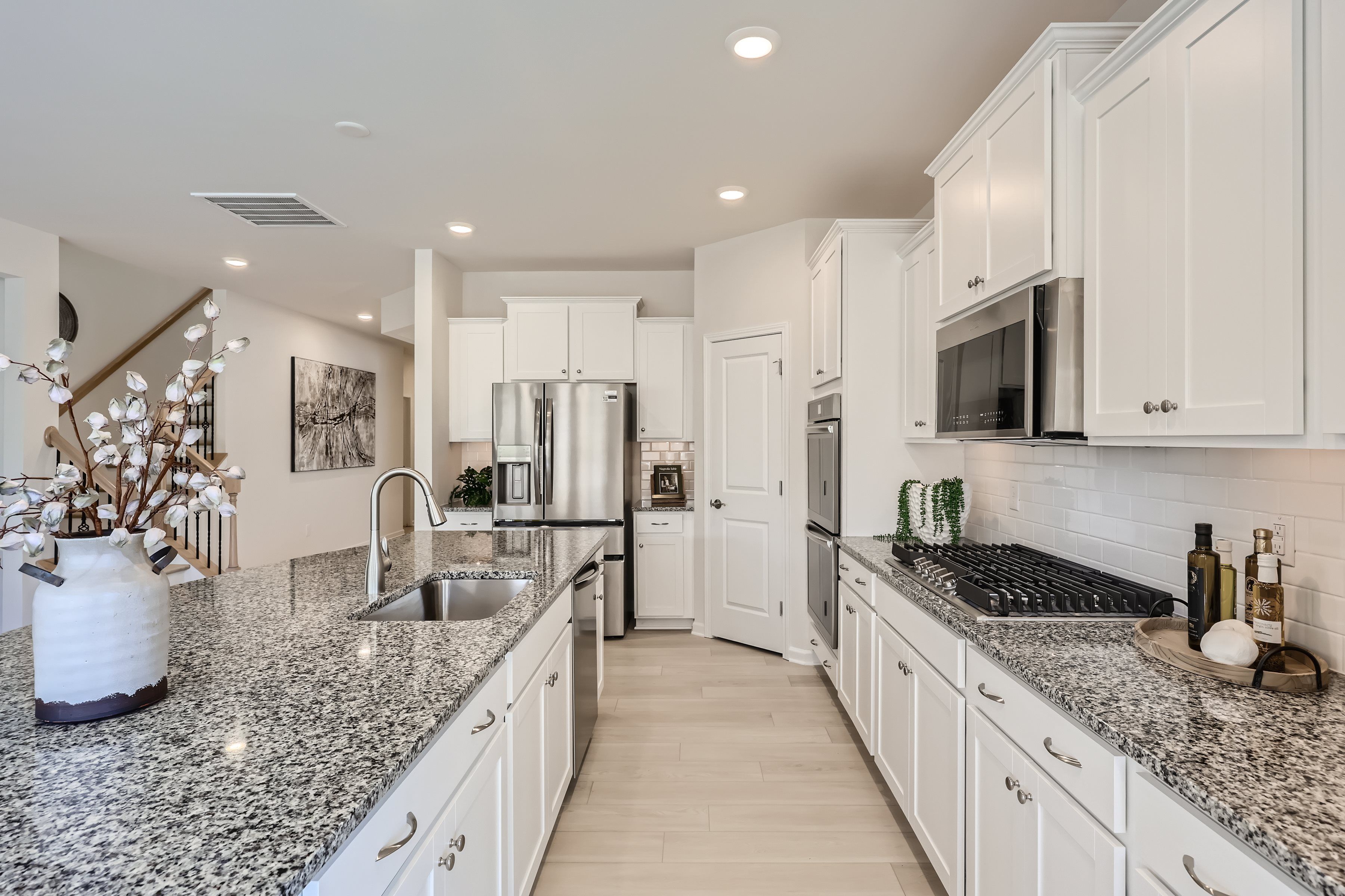 1831 Grassy Knoll Trail   Print Quality   010   16 Kitchen Feature