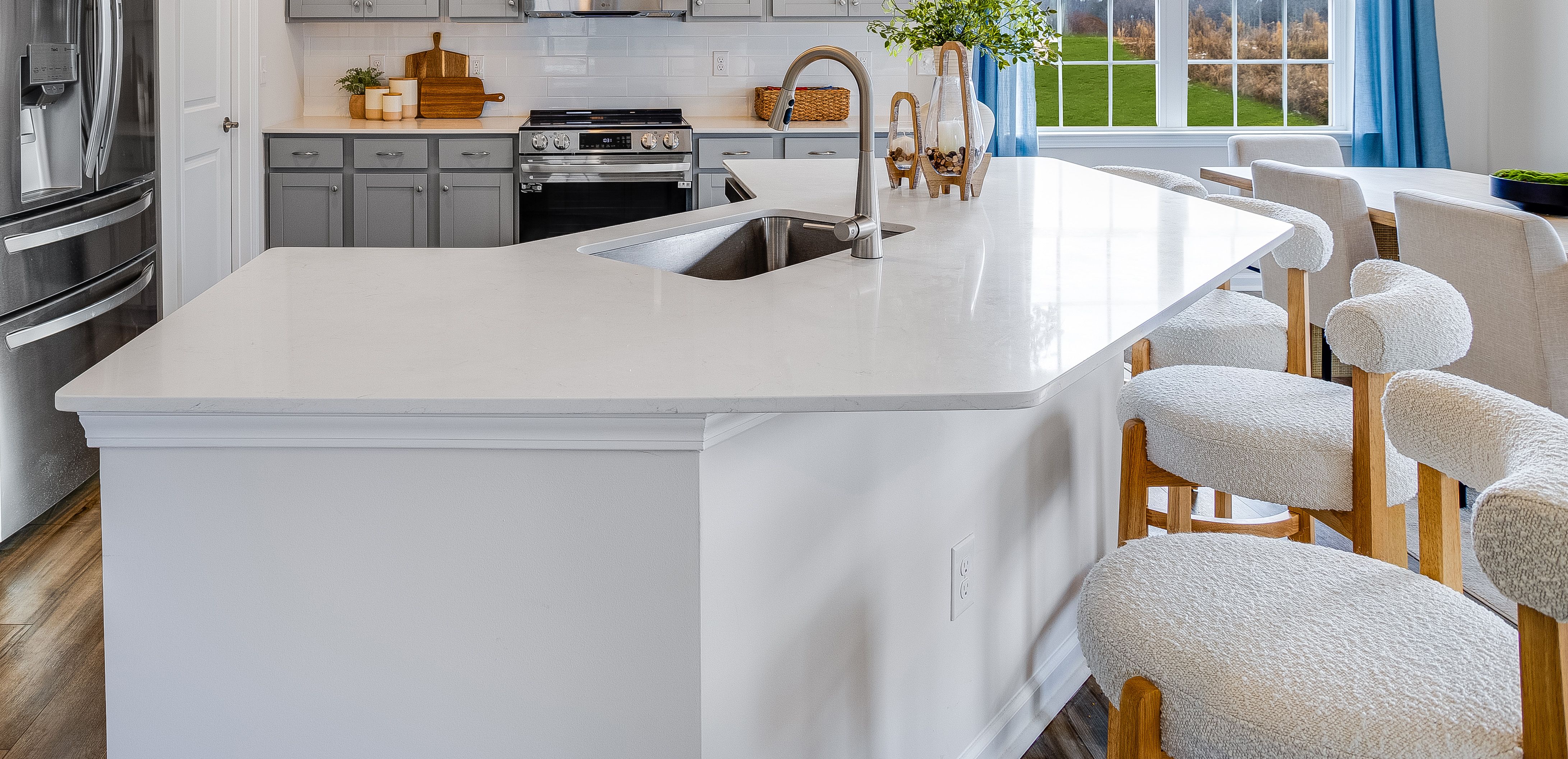 EI Kitchen Island Walk