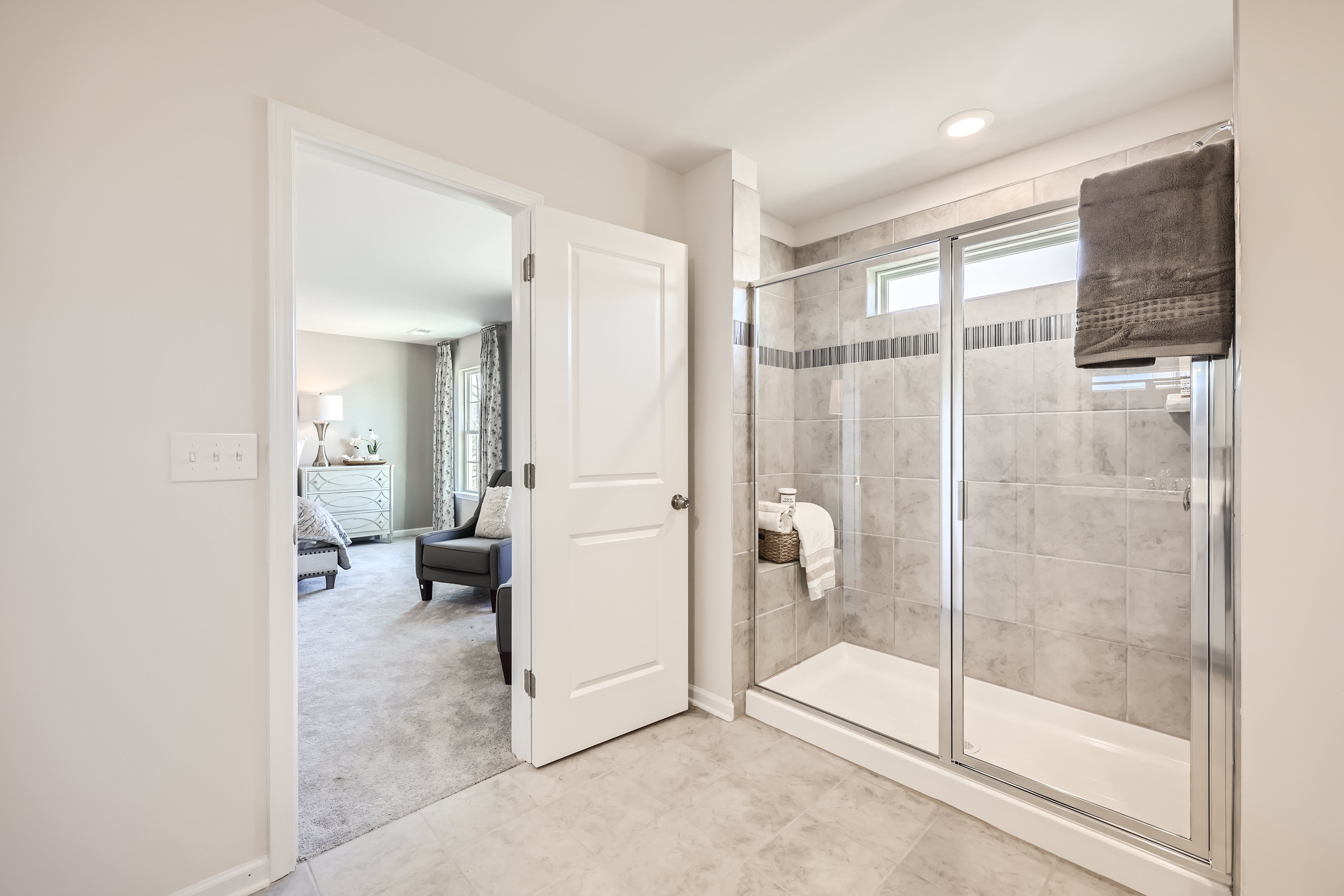 1825 Grassy Knoll Trail   Print Quality   015   19 2nd Floor Primary Bathroom