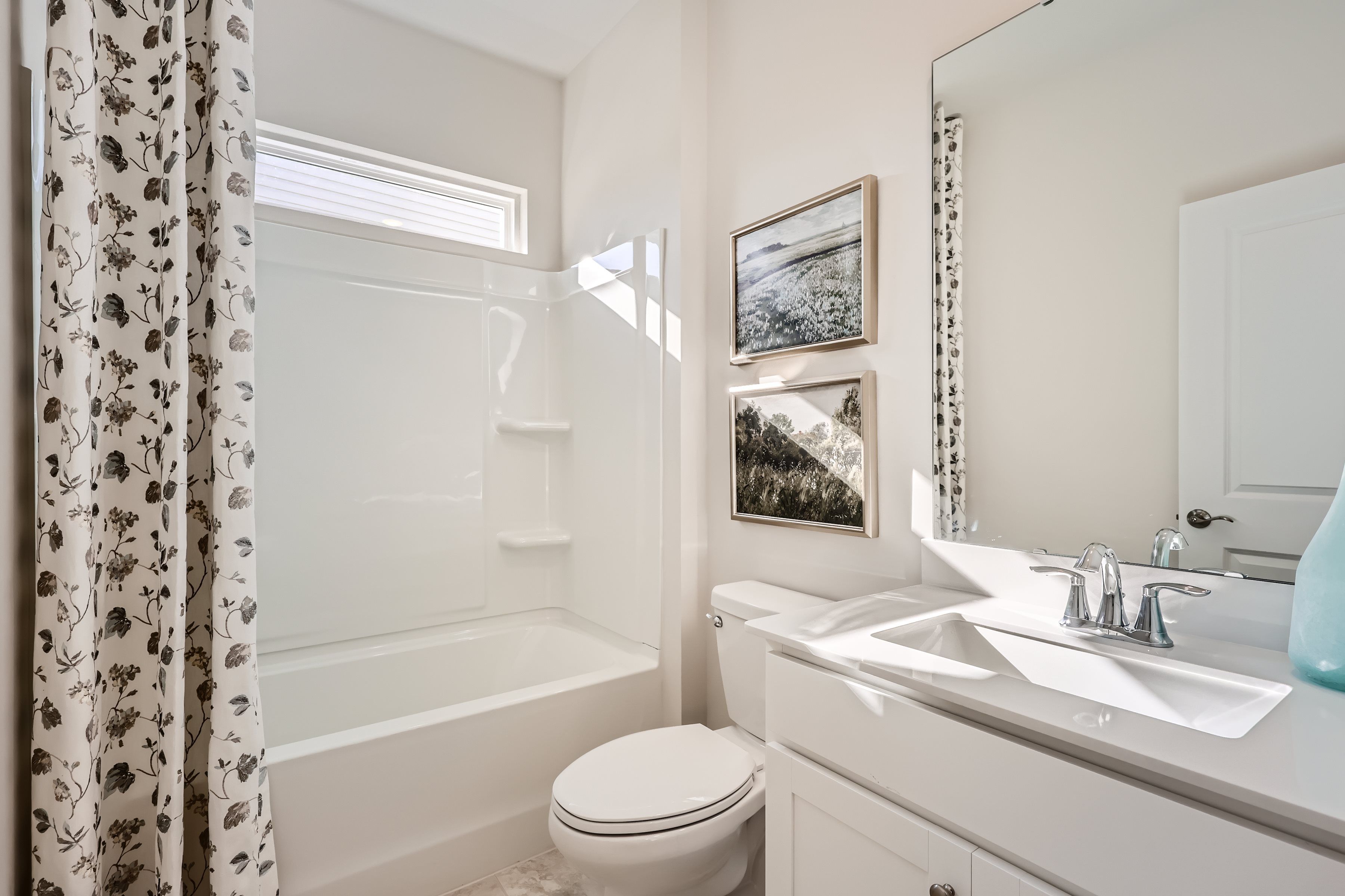 1831 Grassy Knoll Trail   Print Quality   020   27 Bathroom