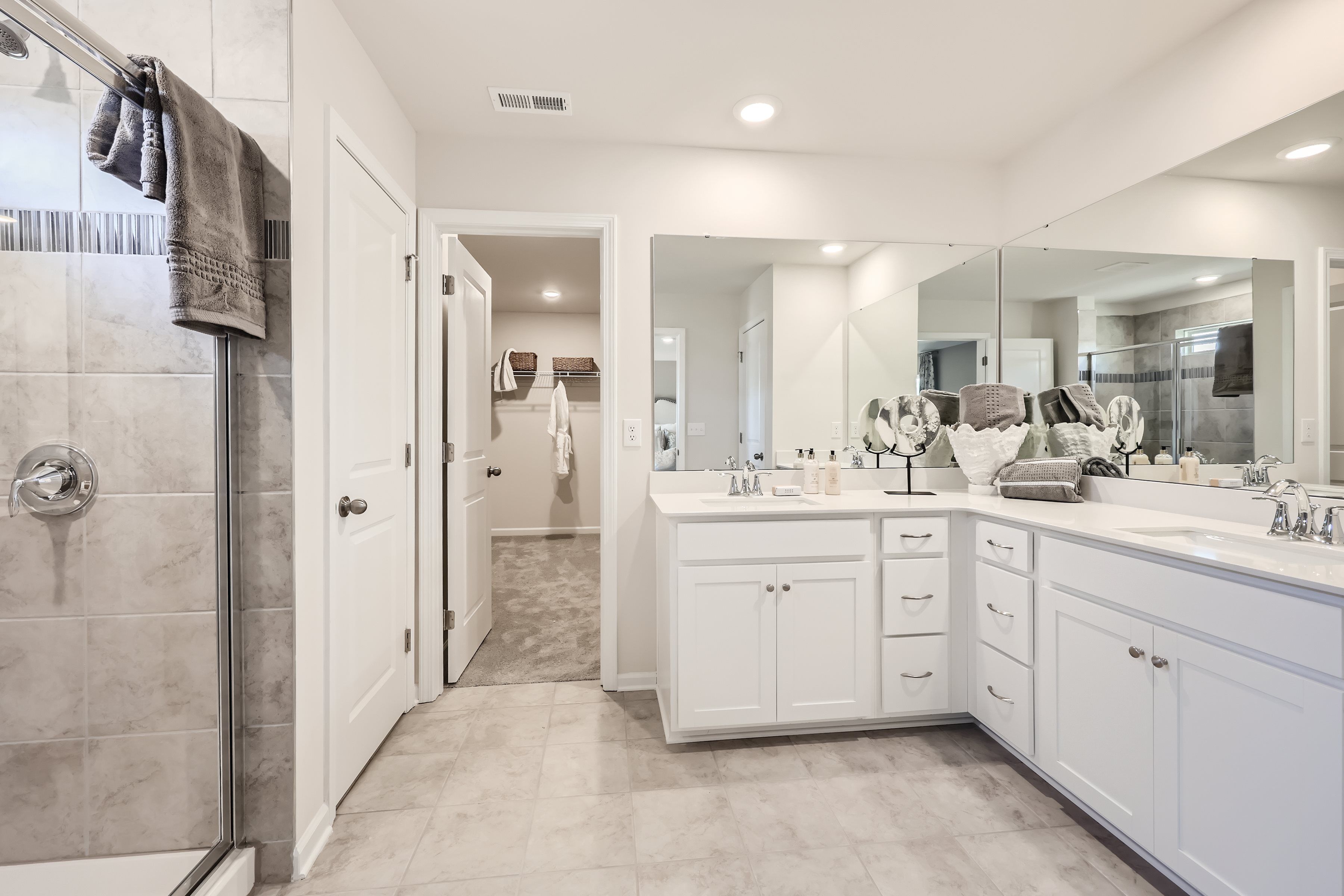 1825 Grassy Knoll Trail   Print Quality   014   18 2nd Floor Primary Bathroom