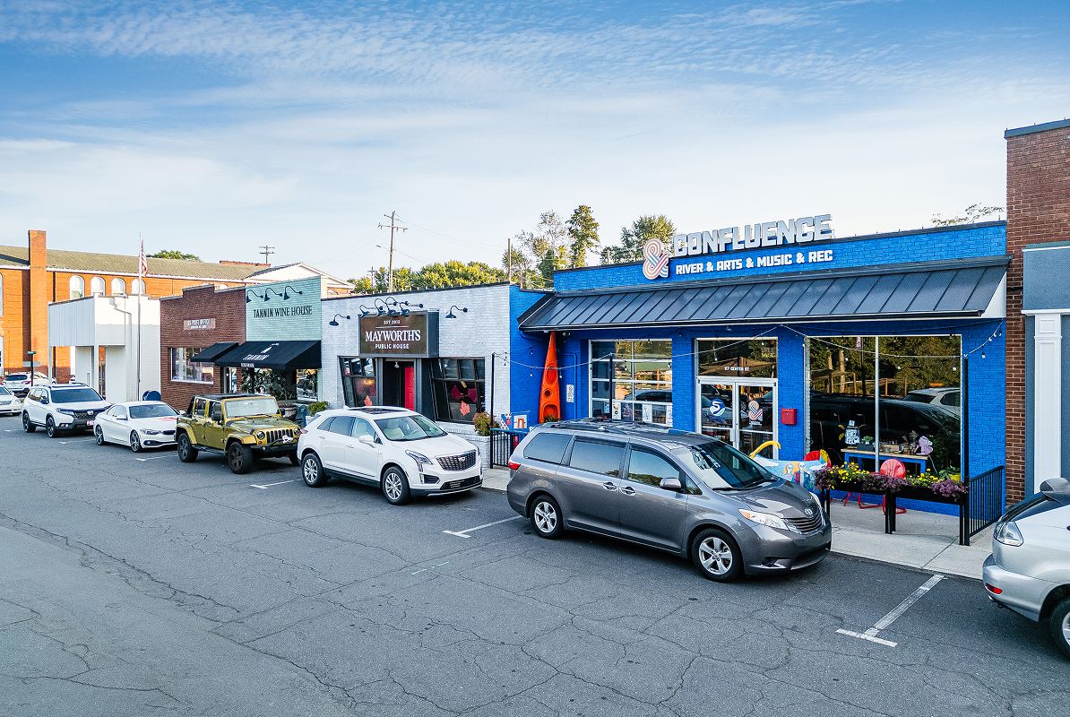 NC Cramerton Mayworths Public House