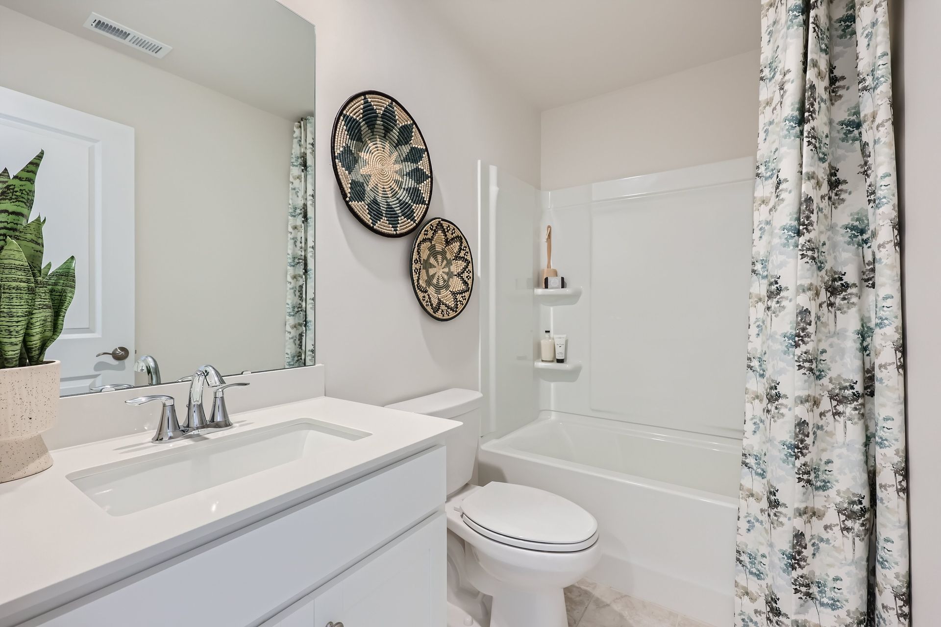 1831 Grassy Knoll Trail   Print Quality   022   30 2nd Floor Bathroom