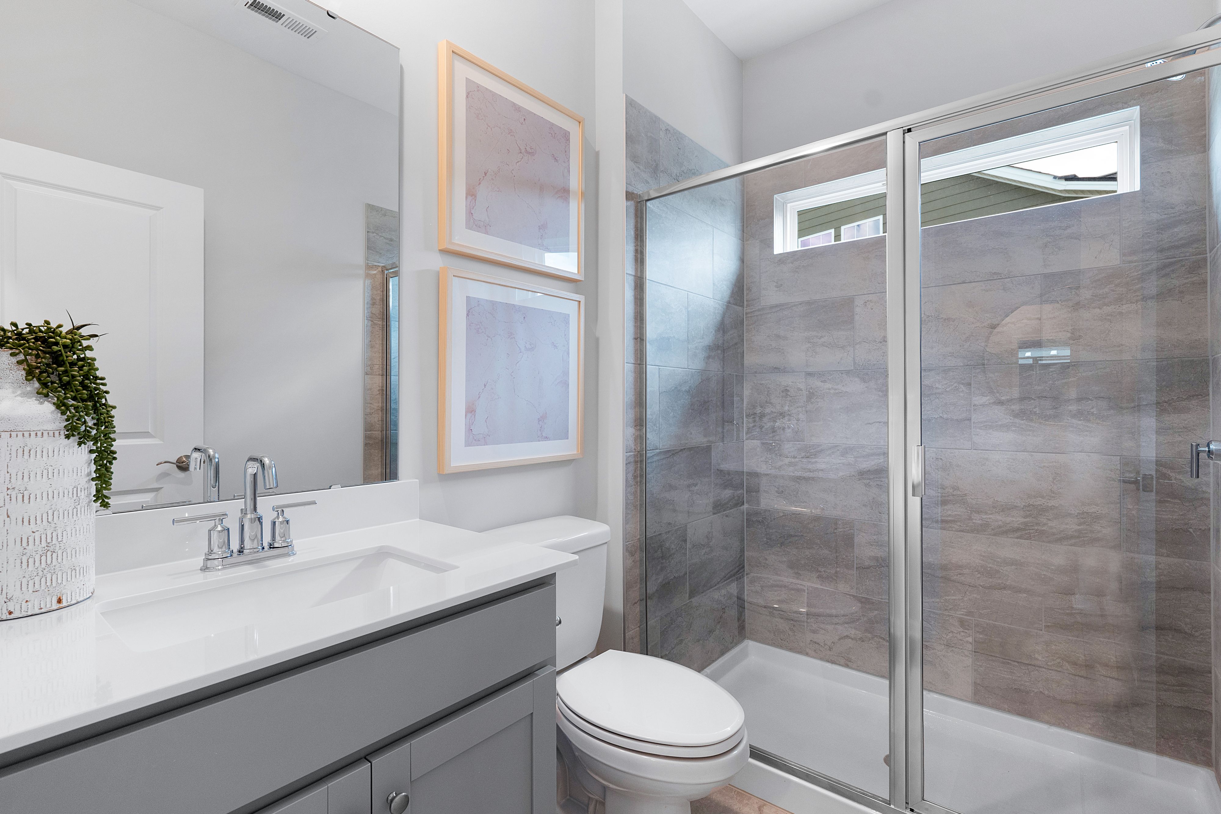 Roselyn Dorchester 26