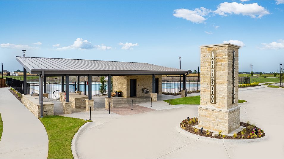 Arbors Eastland Amenity Community Center 2of2 7325