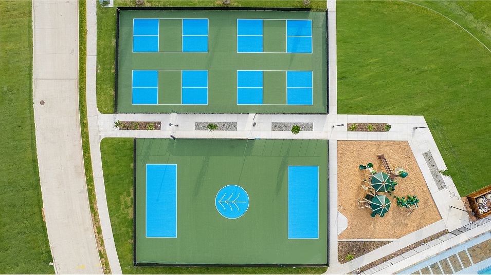 Arbors Eastland Amenity Sports Courts 3of3 7325