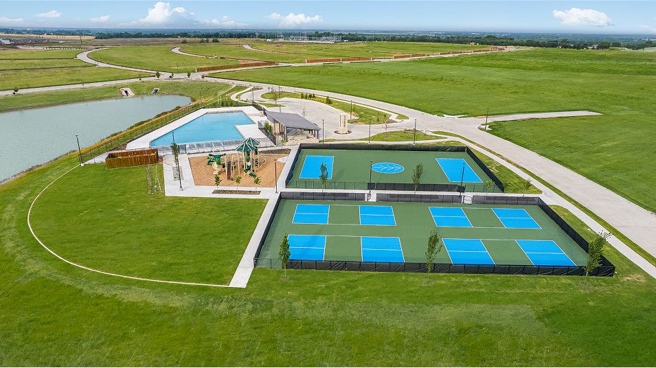 Arbors Eastland Amenity Sports Courts 1of3 7325