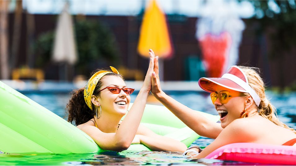 N Pic Adults Women Outdoors Pool High Five Colorful Floats