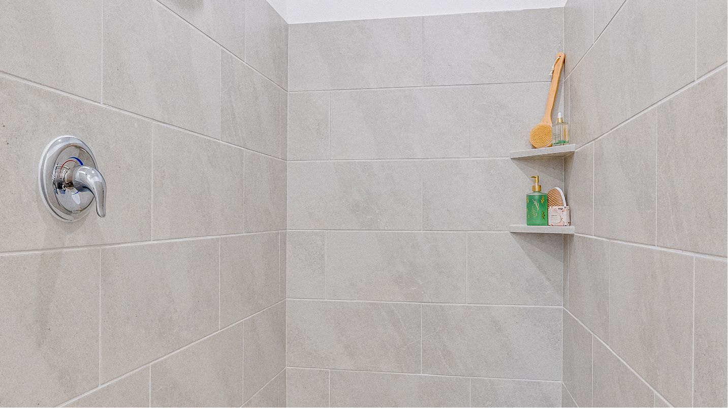 Divisional EI Shower Tile