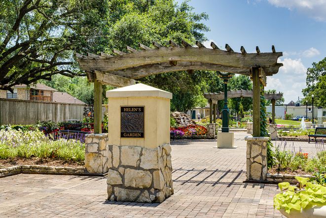 League City Helens Garden 5of5 051925