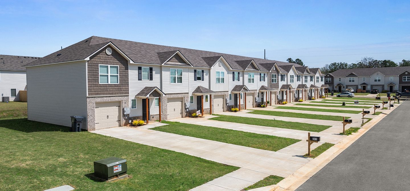 Driftwood Townhomes Streetscape 5 13 25