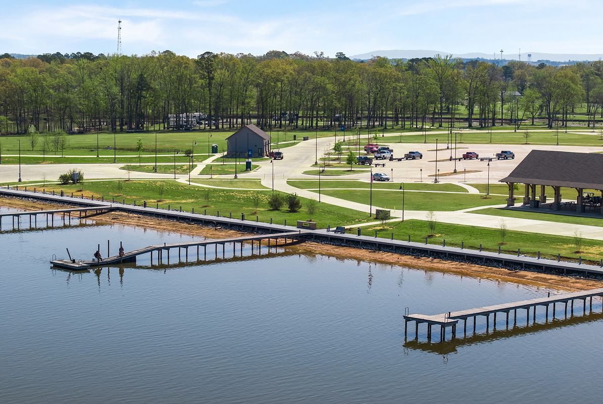 Lincoln Lincolns Landing 1of2 4 25 25