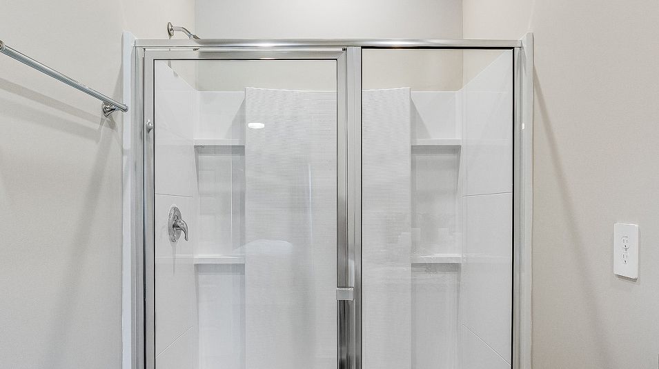 Mize Meadows EI Owners Shower F1