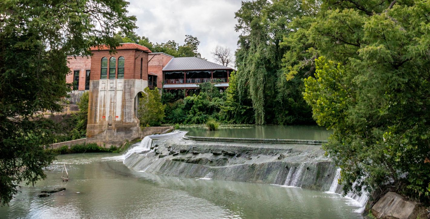 Guadalupe River Dining