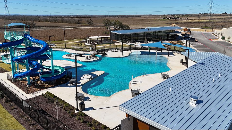 Navarro Ranch Amenity Pool 2of3