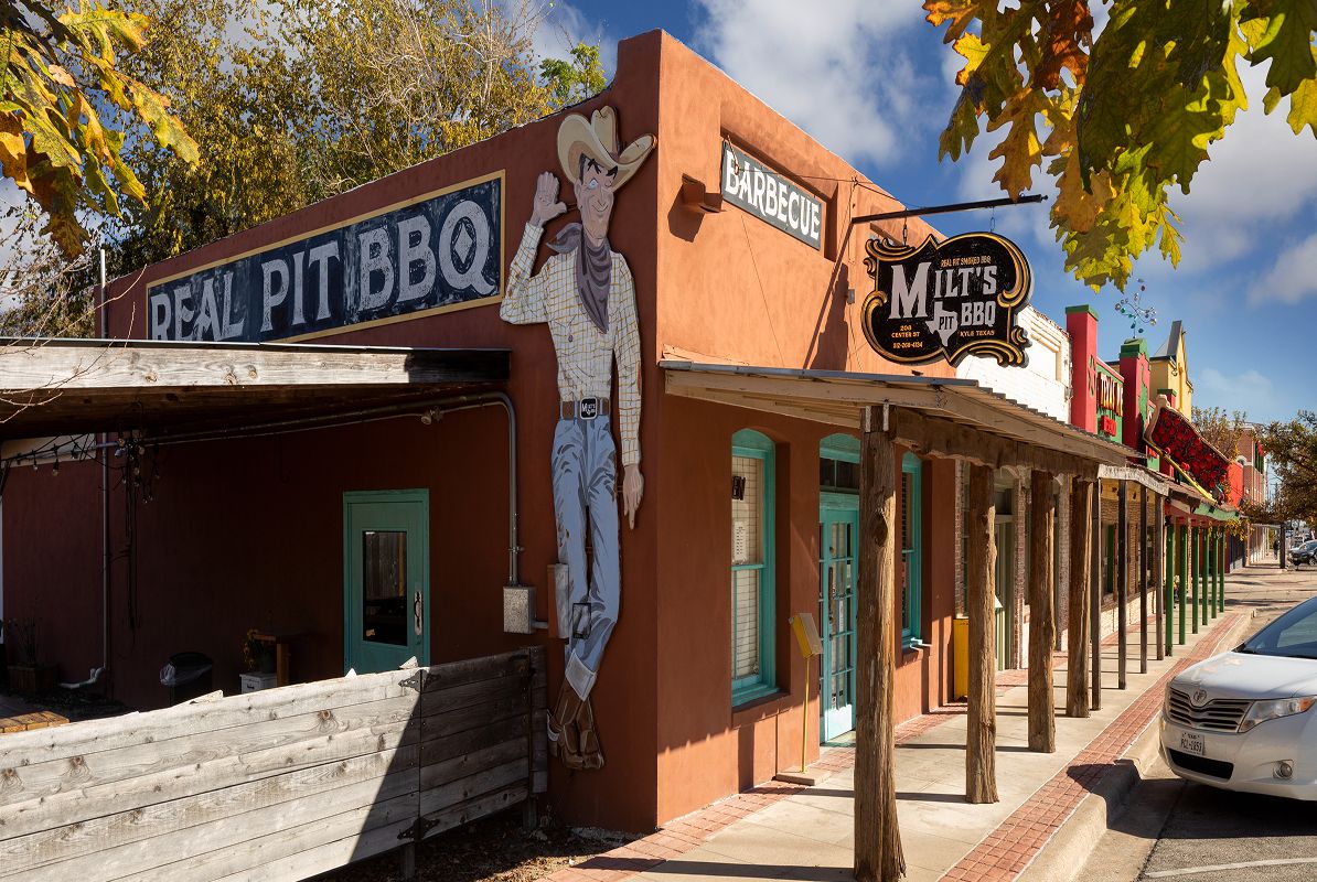 Plum Creek Downtown Kyle T X3