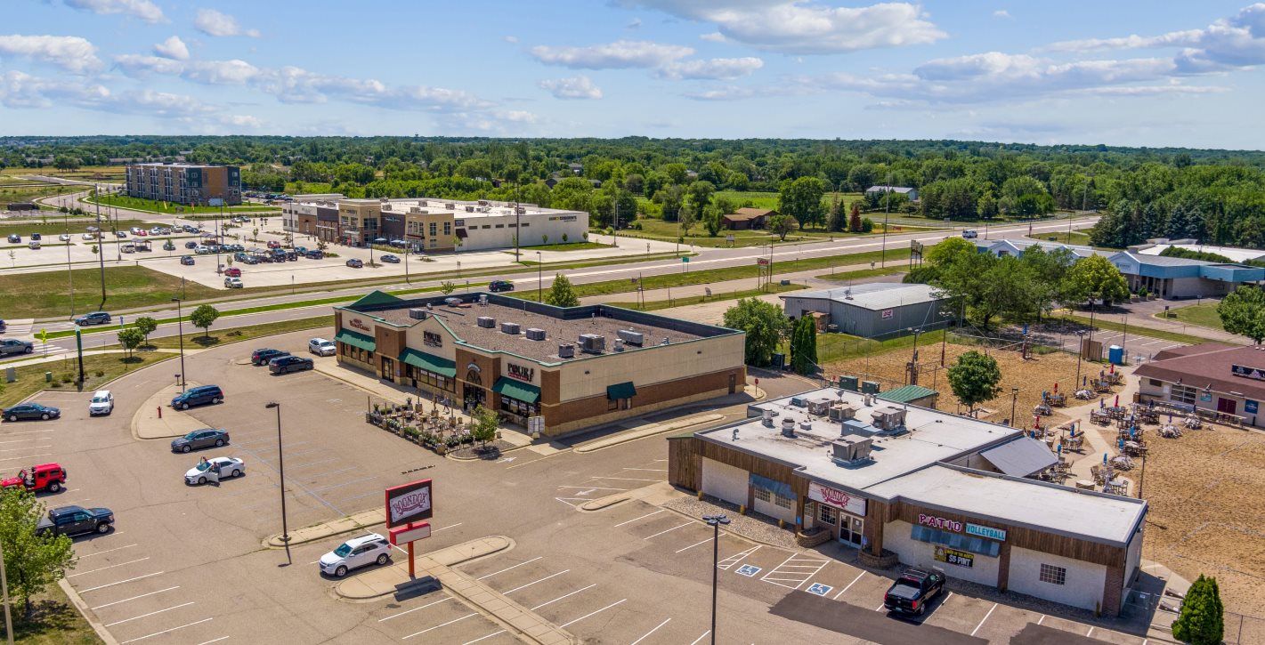 Boondox Bar & Grille for delicious bites of food