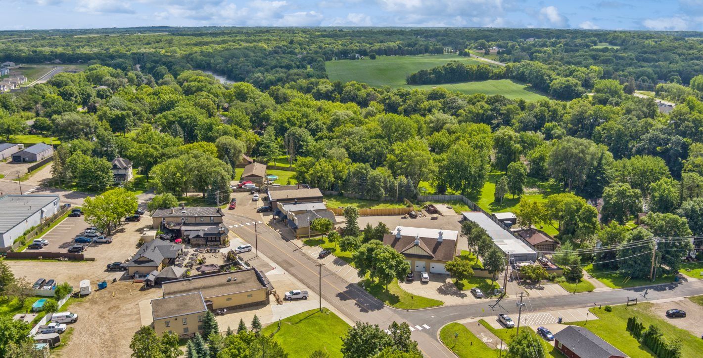 Hanover offers access to urban amenities in Minneapolis