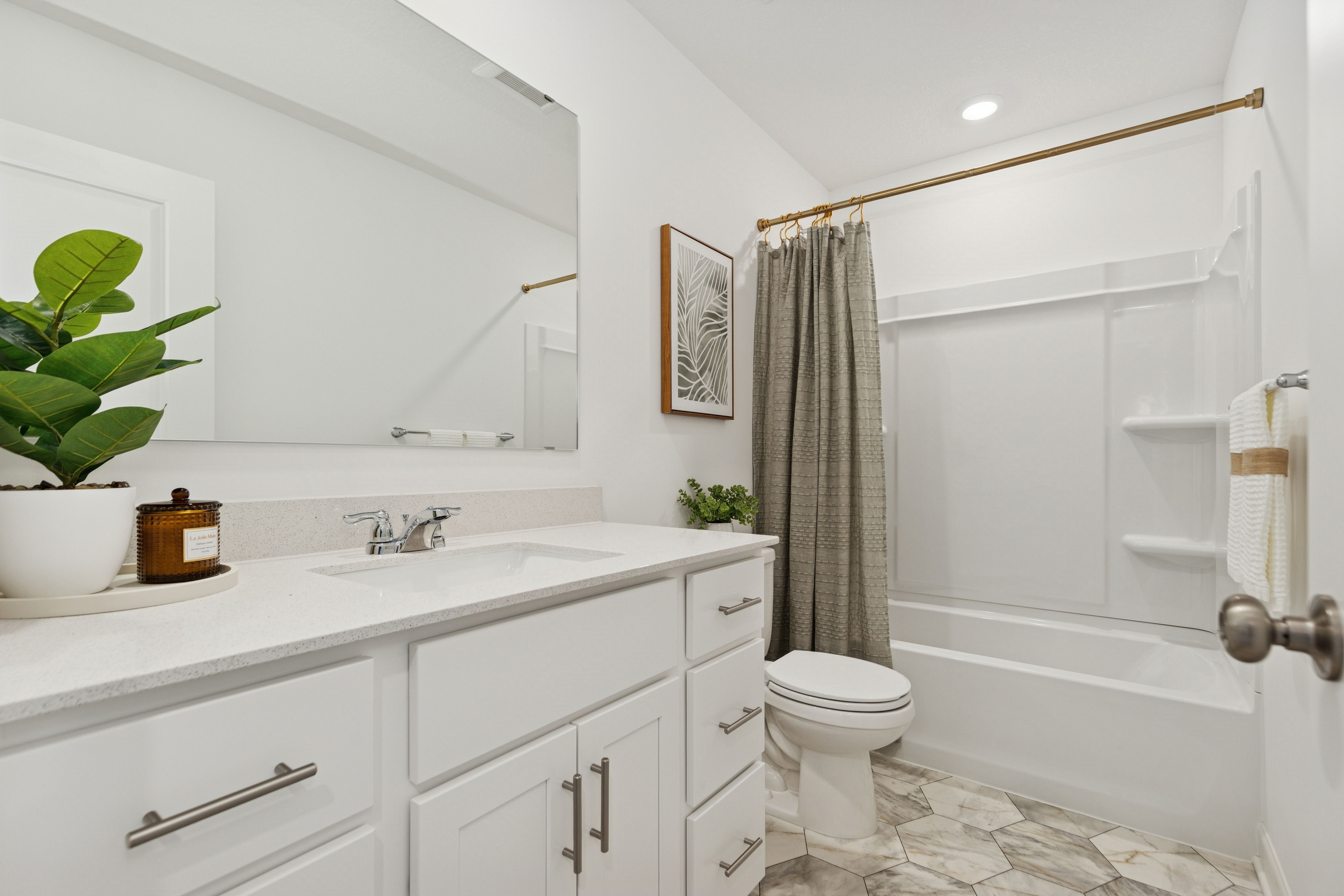 Shadow Creek Estates Raleigh Bath2