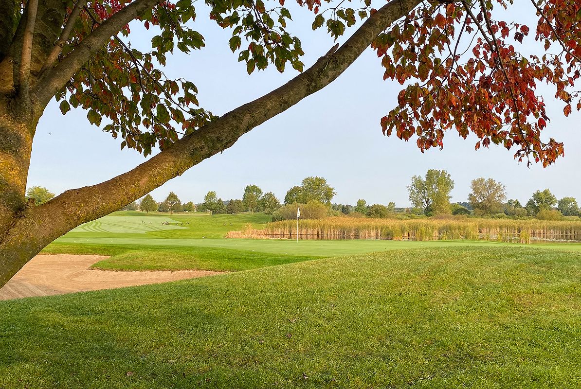 N Pic Sports Golf Course