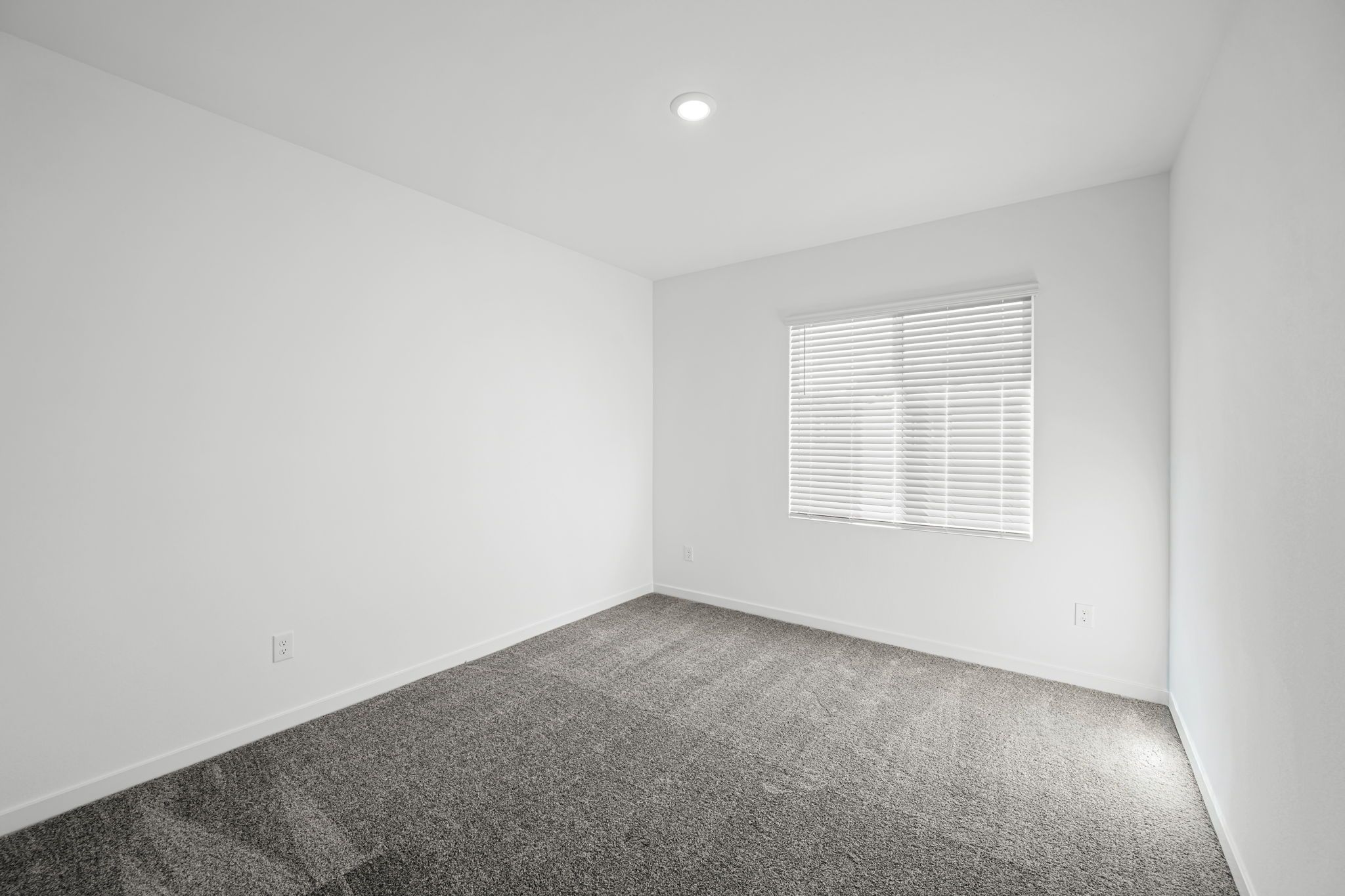 Parkside Mike Bed3 1of2 F2