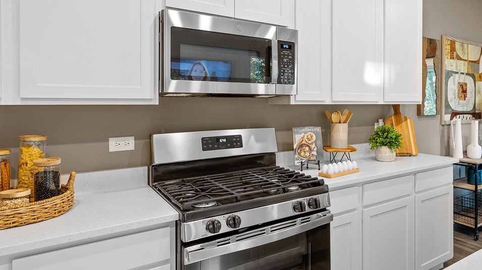 Legend Lakes Townhomes Ei Darcy Kitchen Appliances