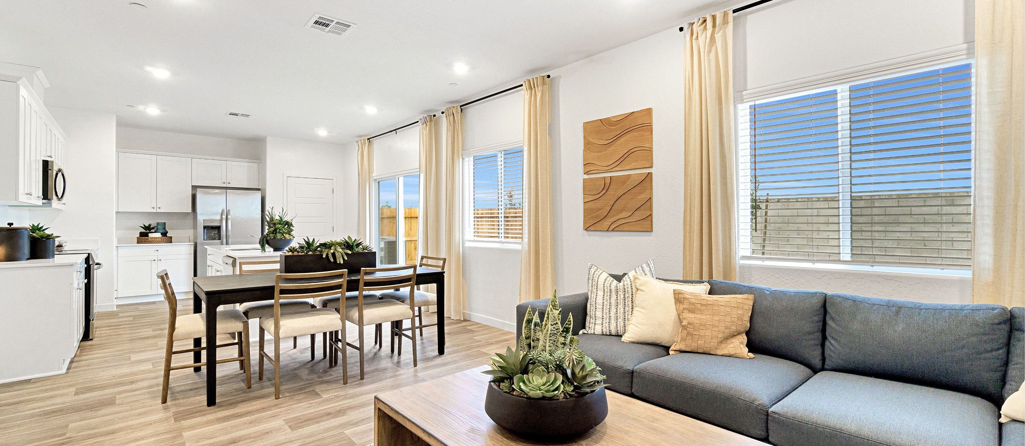 Palma - Kintsu Square - Valencia Series: Fresno, California - Lennar