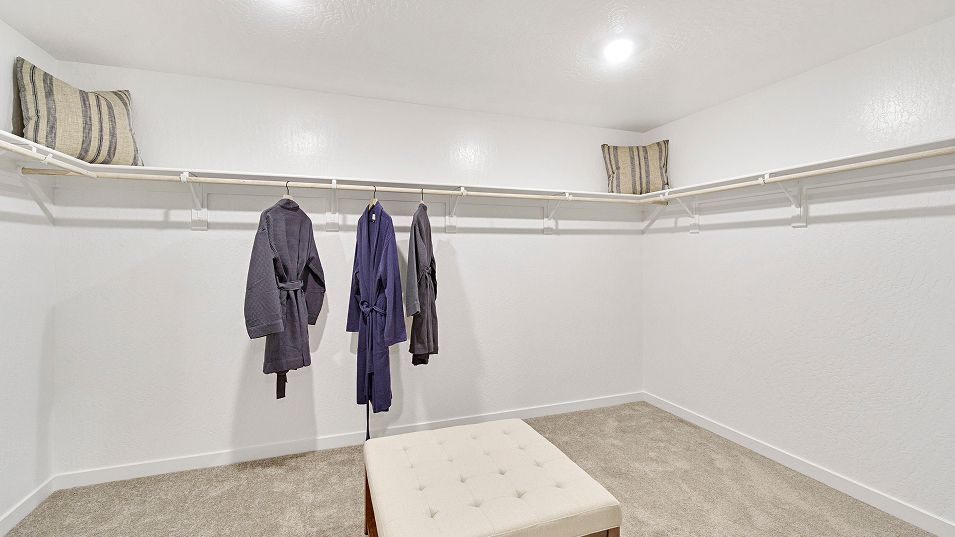 Hayes  Dakota Ave. Fresno, CA 93723