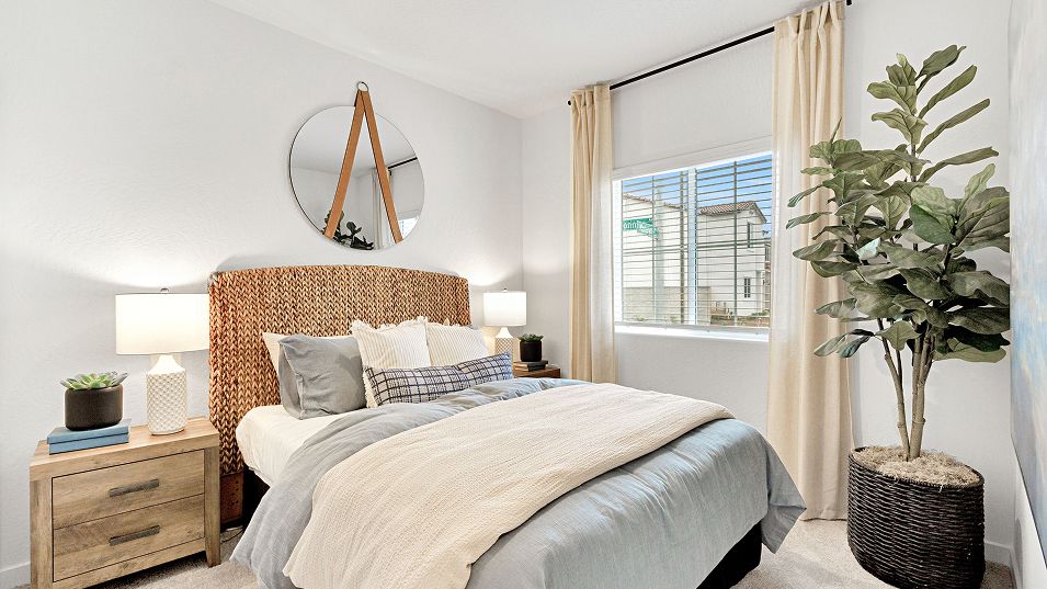 Hayes  Dakota Ave. Fresno, CA 93723