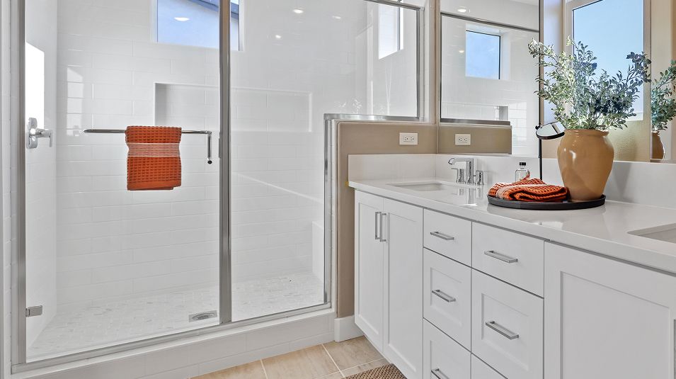 Mona Luna Park GPN Res1 Owners Bath 1of3 F3