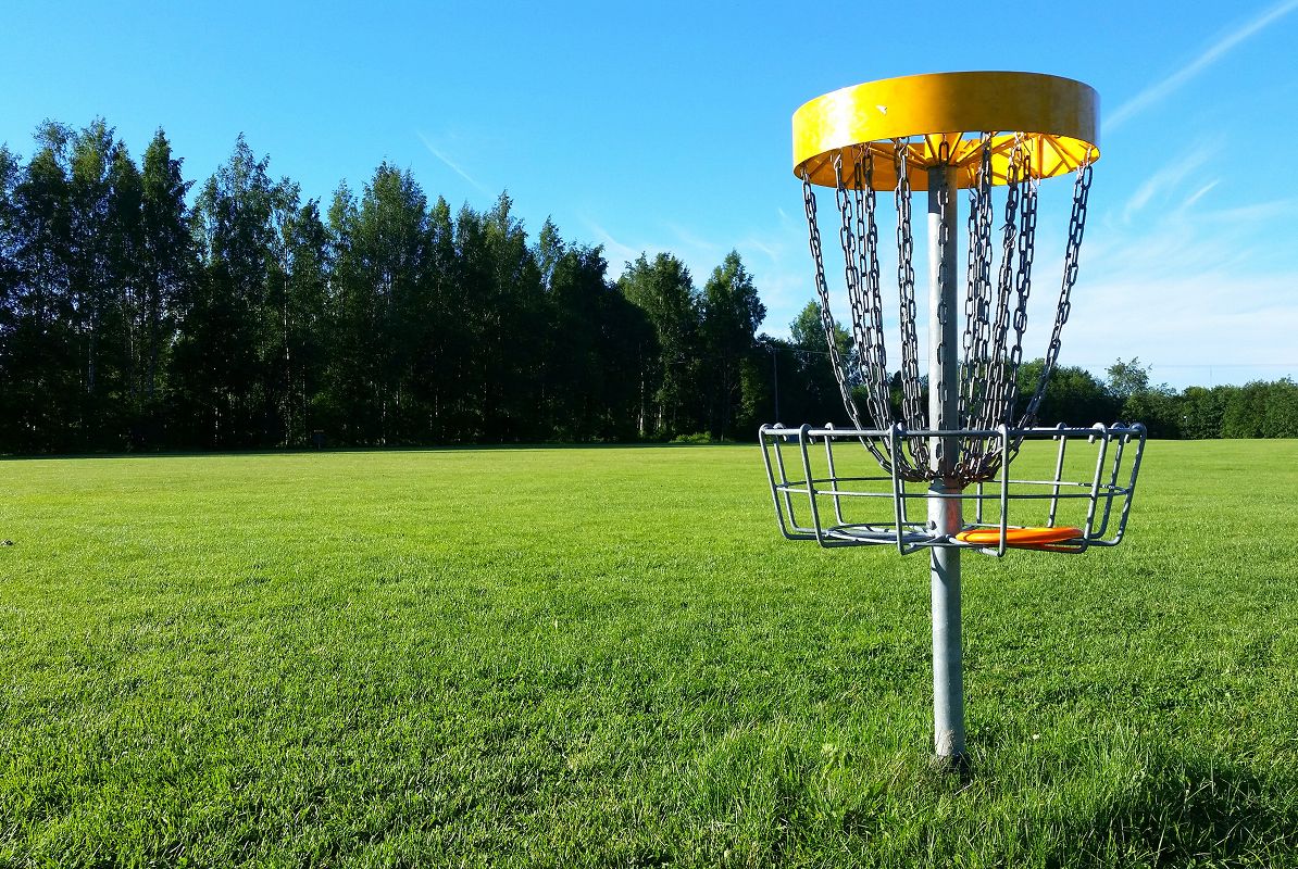 N Pic Activities Disc Golf Basket Panorama