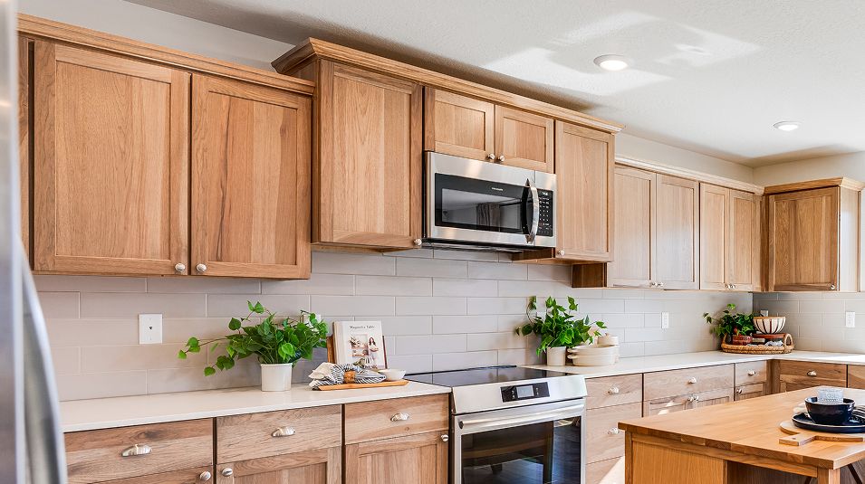 2439 Riesling3 Car Kitchen 2of2 F1 Base2