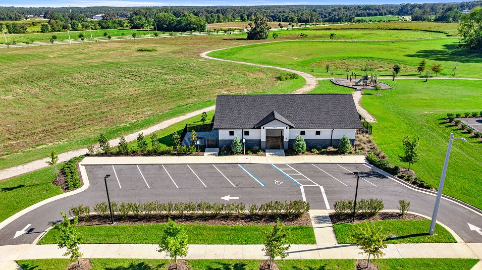 Trailhead Landing Amenity pool3