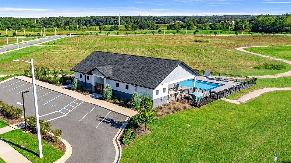 Trailhead Landing Amenity pool 3