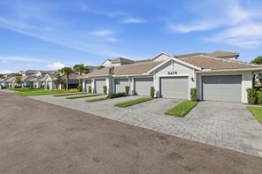 5478 Double Eagle Cir 3522 (Bromelia II)