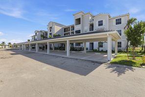 5491 Double Eagle Cir 3714 (Arbor)