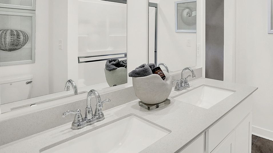 Cottage Collection Peabody Farms West Roxbury II Owners Bath 2of3 F2