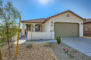 24971 N 167th DR (Jerome I Plan 3563)