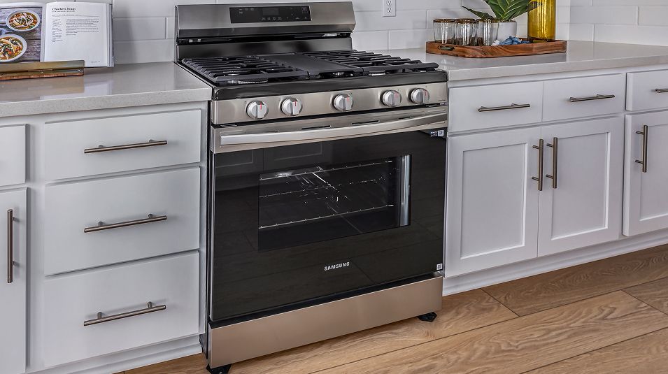 Emerald One Lake Kitchen Range