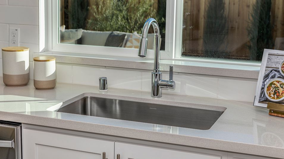 Emerald One Lake EI Kitchen Sink