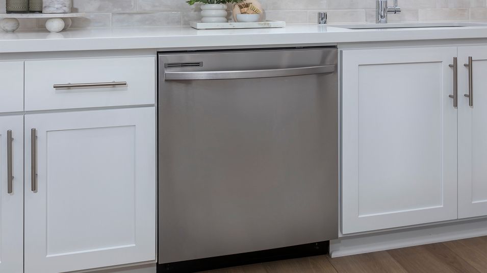 Mezzano Lakeshore EI Kitchen Dishwasher