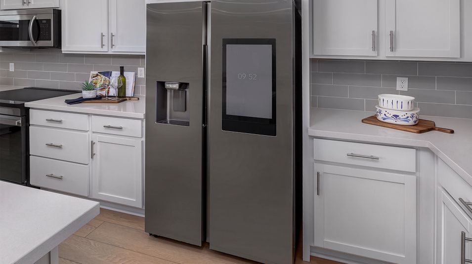 Lugano Lakeshore EI Kitchen Refrigerator