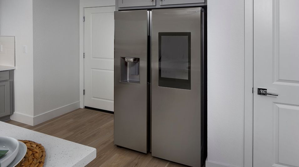 EI Kitchen Fridge