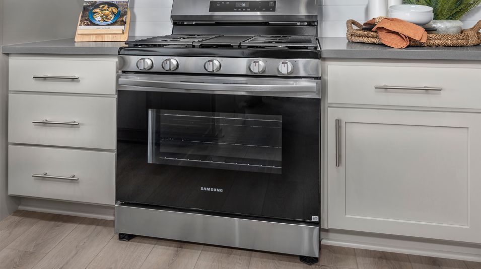 Heritage River Islands EI Kitchen Range