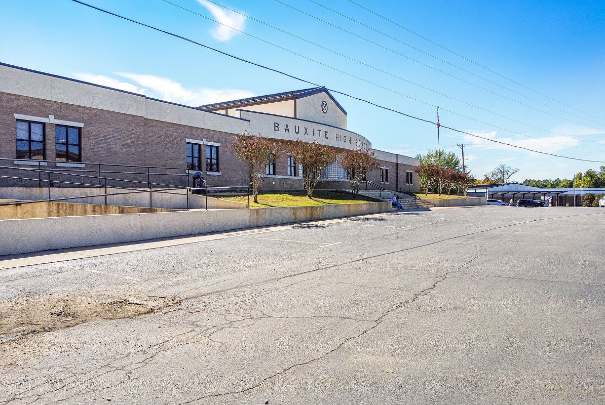 Bauxite Bauxite High School 1of4