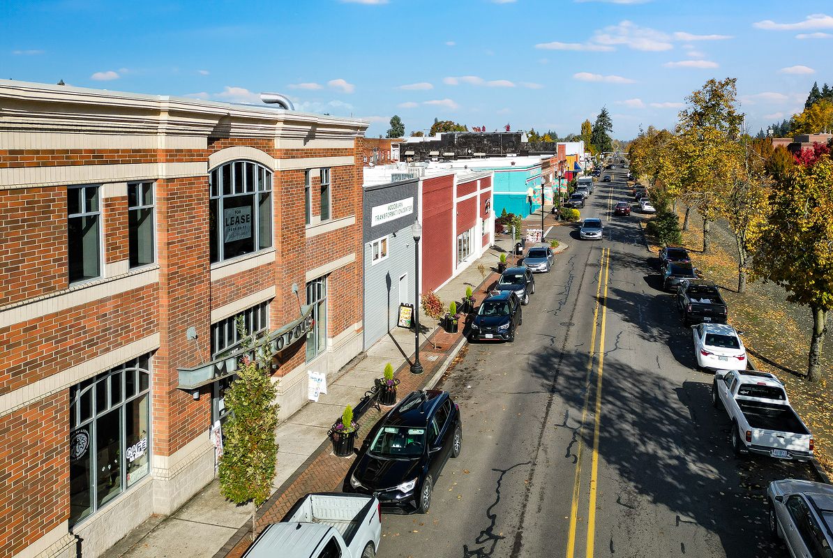 Oregon Woodburn Downtown Plaza 1of3
