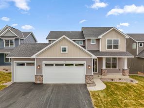 7566 Upper 42nd St N (Vanderbilt)