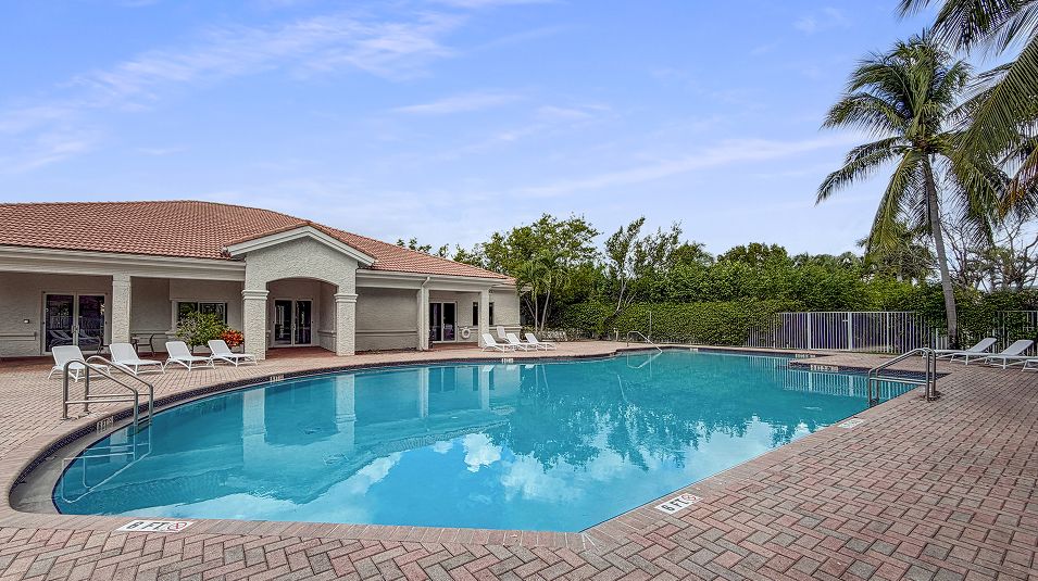 Estates Boynton Waters Amenity Pool 1of3