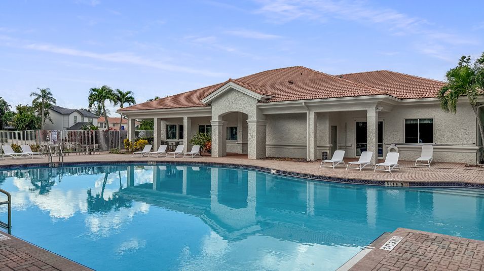 Estates Boynton Waters Amenity Pool 2of3