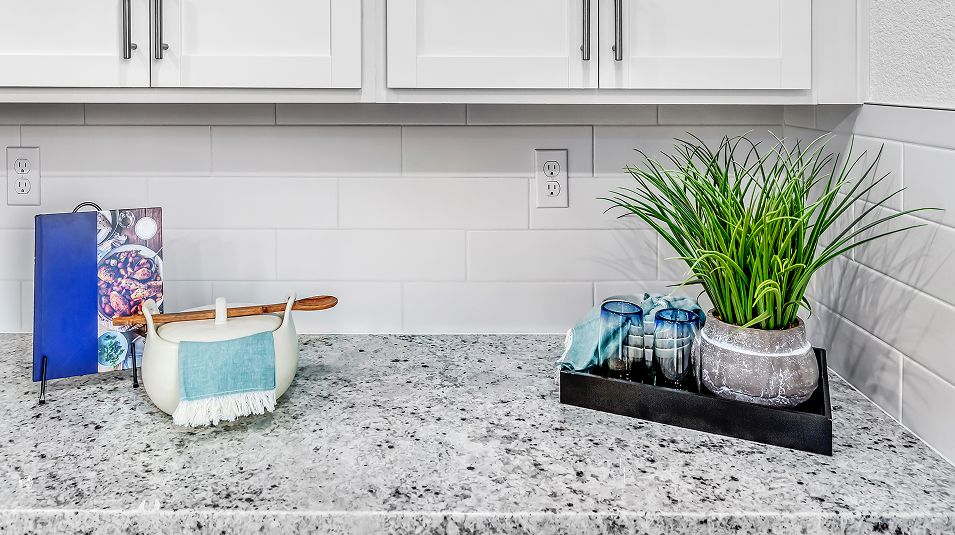 Cairnway Tracy Hills Res2 EI Backsplash F1